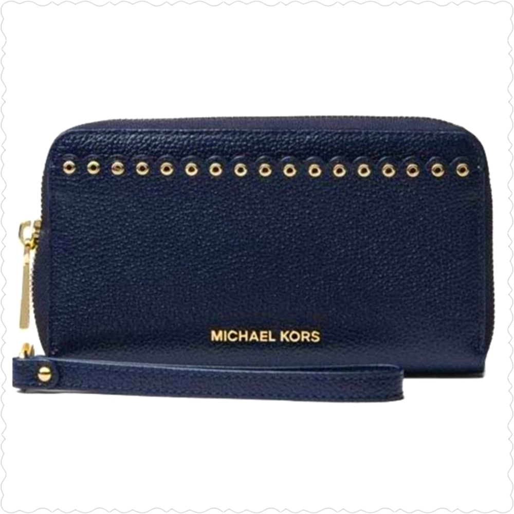 MICHAEL KORS Large Scalloped Leather Smartphone Wristlet